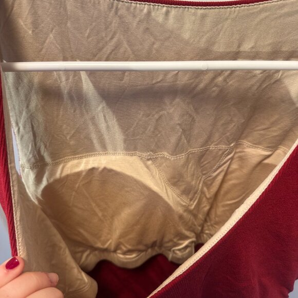 NWT Open-Back Brami Tank - Retro Red Large Low Back Built in Bra - Picture 5 of 6